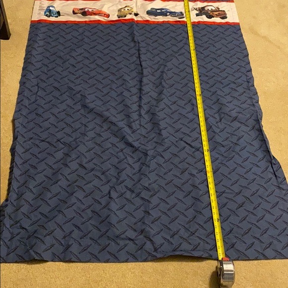 Race car long window curtain - Picture 2 of 7